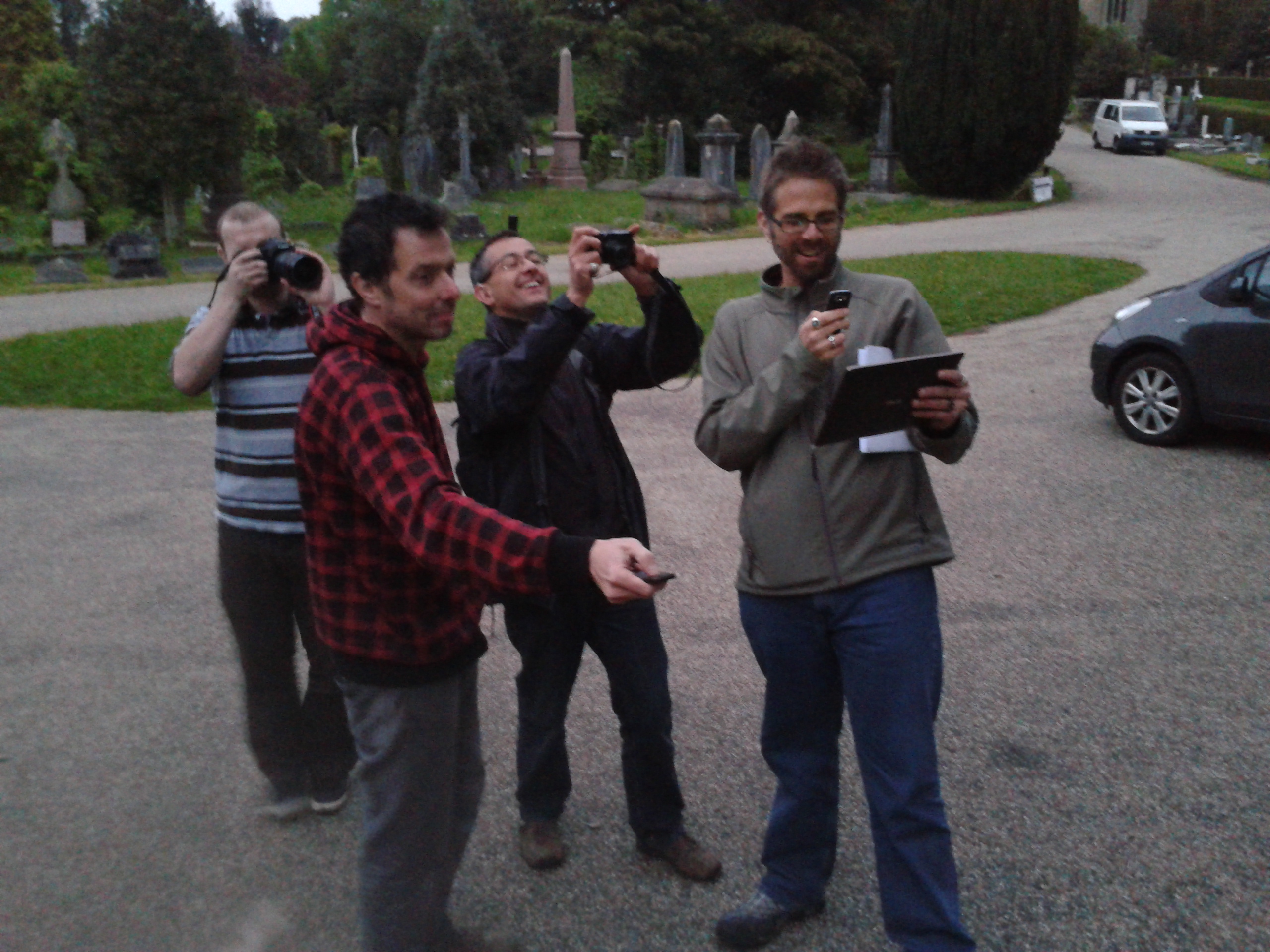 Dave, Jeremy, Steve and John using simultaneous technologies!